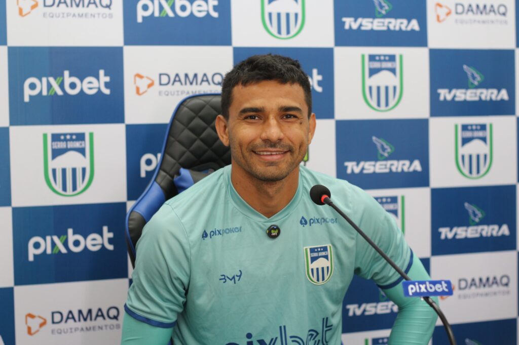 Diego Ceará, Serra Branca