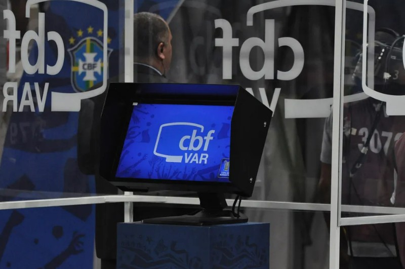 VAR
